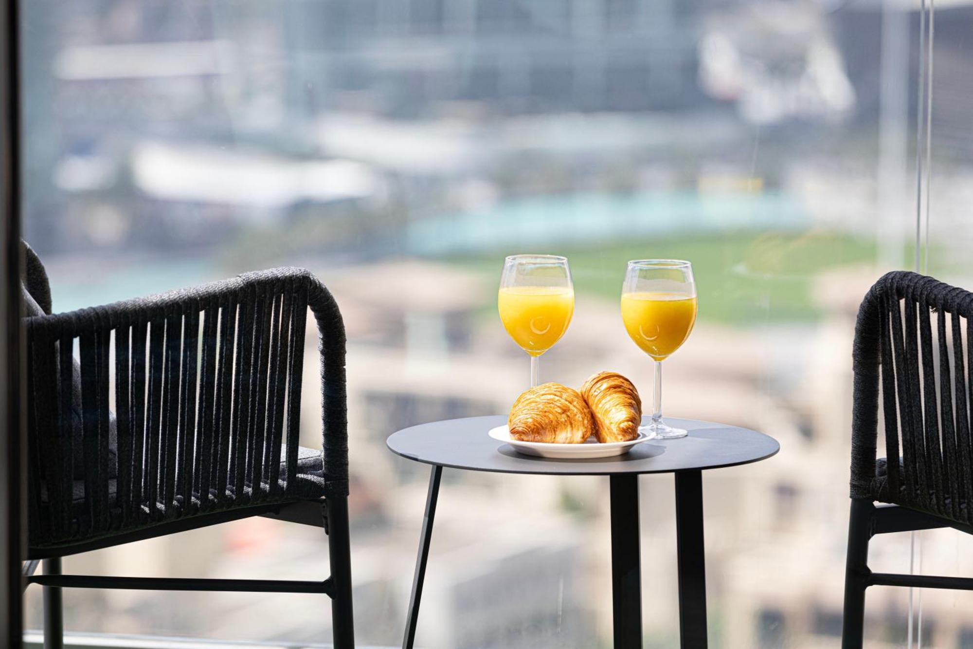 Smartstay At Burj Royale - Full Burj Khalifa View - Brand New Luxury Apartments 두바이 외부 사진