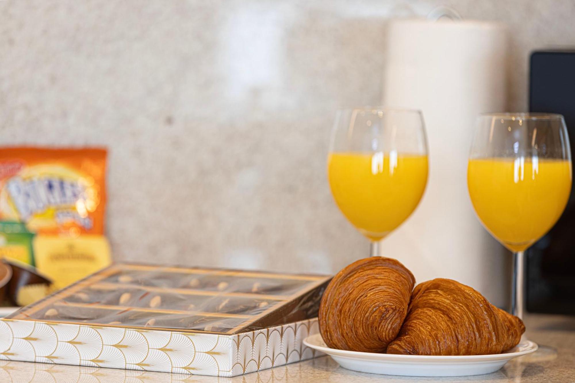Smartstay At Burj Royale - Full Burj Khalifa View - Brand New Luxury Apartments 두바이 외부 사진