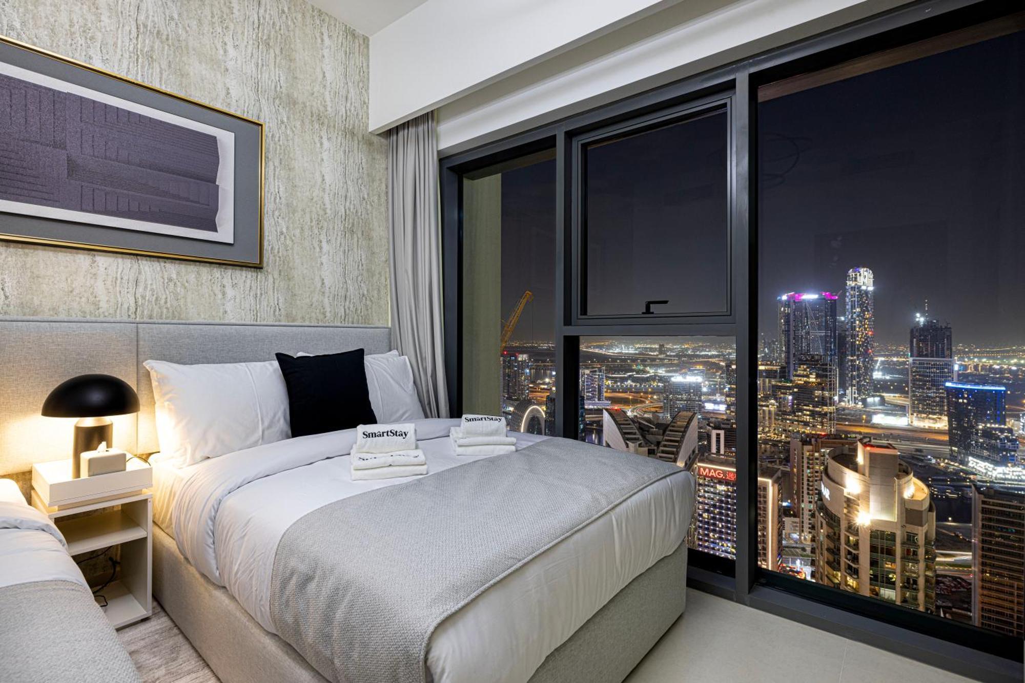 Smartstay At Burj Royale - Full Burj Khalifa View - Brand New Luxury Apartments 두바이 외부 사진