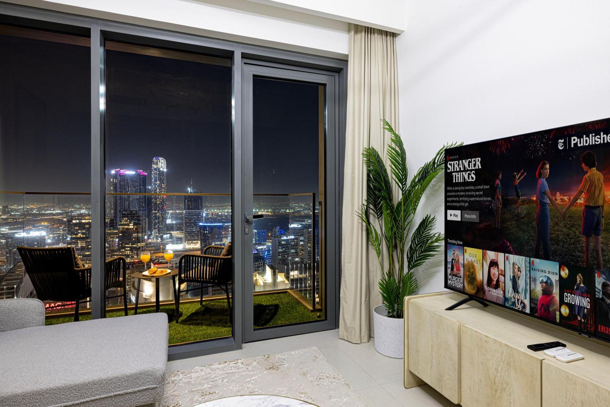 Smartstay At Burj Royale - Full Burj Khalifa View - Brand New Luxury Apartments 두바이 외부 사진