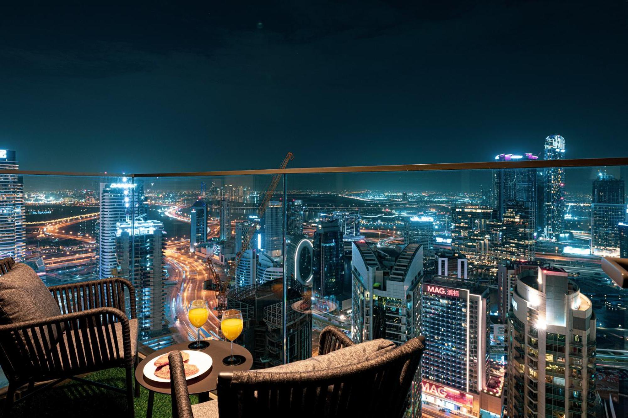 Smartstay At Burj Royale - Full Burj Khalifa View - Brand New Luxury Apartments 두바이 외부 사진