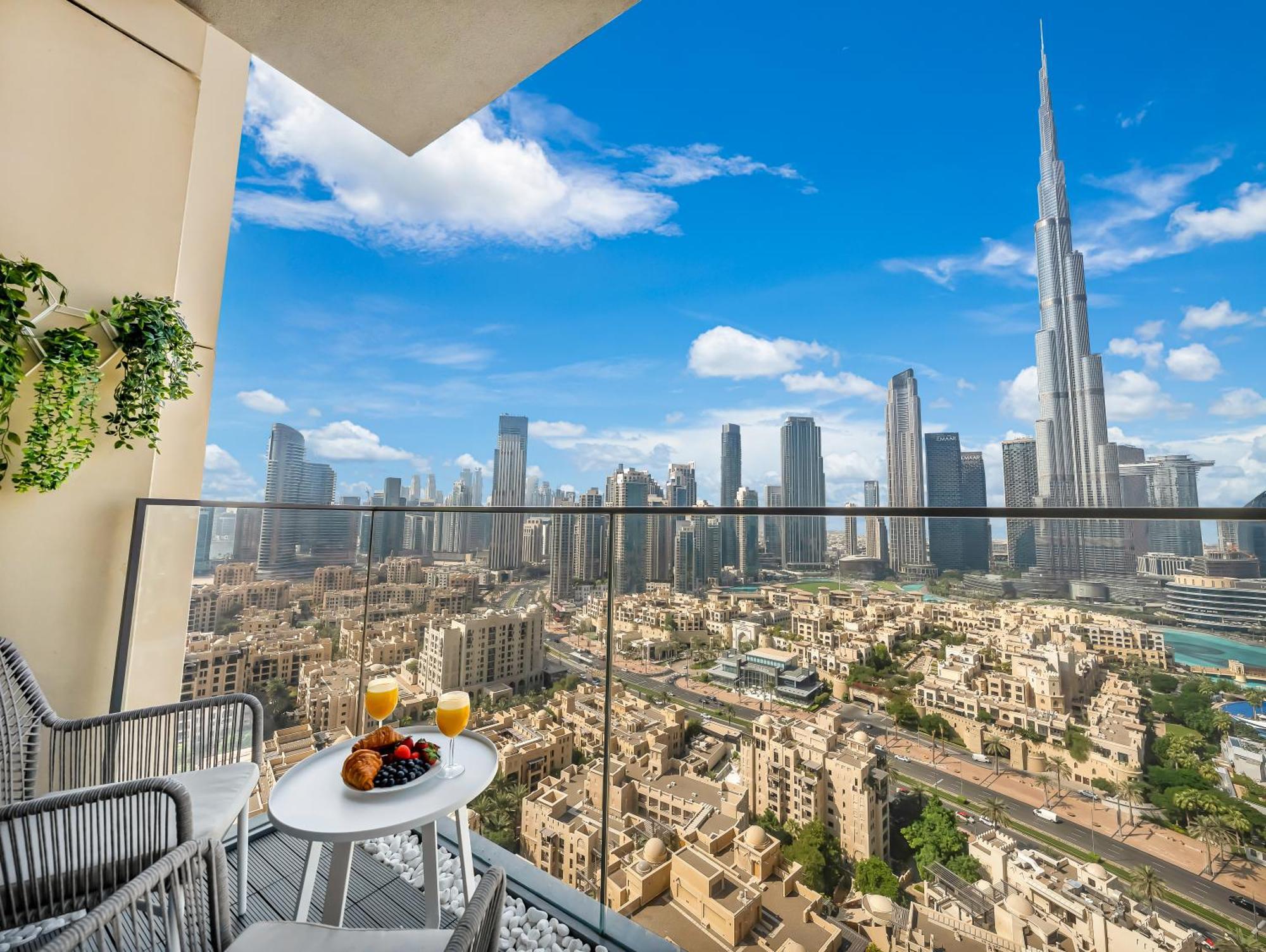 Smartstay At Burj Royale - Full Burj Khalifa View - Brand New Luxury Apartments 두바이 외부 사진